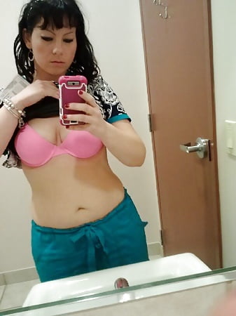 Self Pics Hot Amateurs! - vol 109!