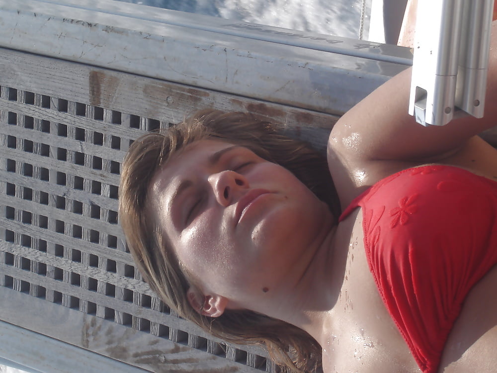 Porn image italian bikini