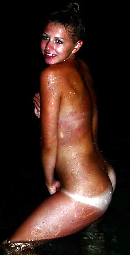 Porn image Skinny dip 7