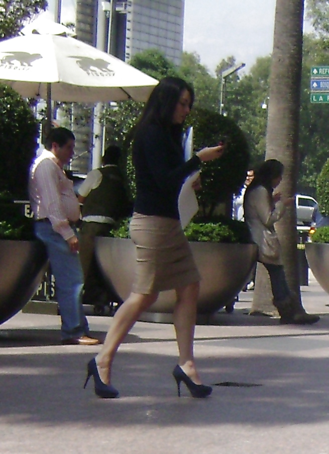 Porn image DE CACERIA DE PUTITAS EN TORRE MAYOR