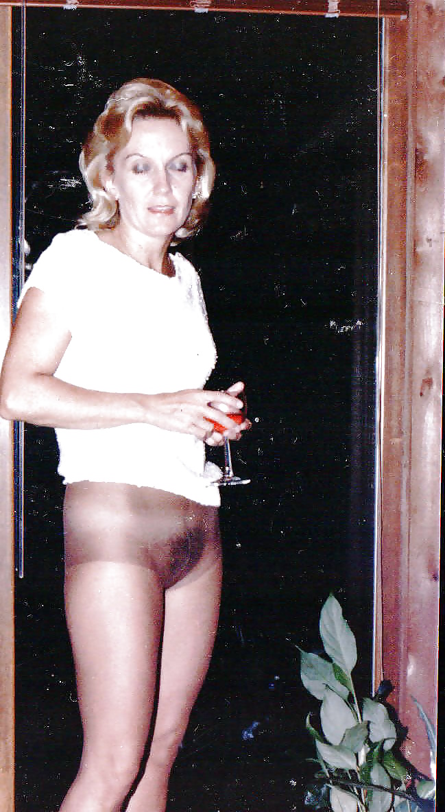 Porn image Only the best amateur mature ladies wearing pantyhose7 .