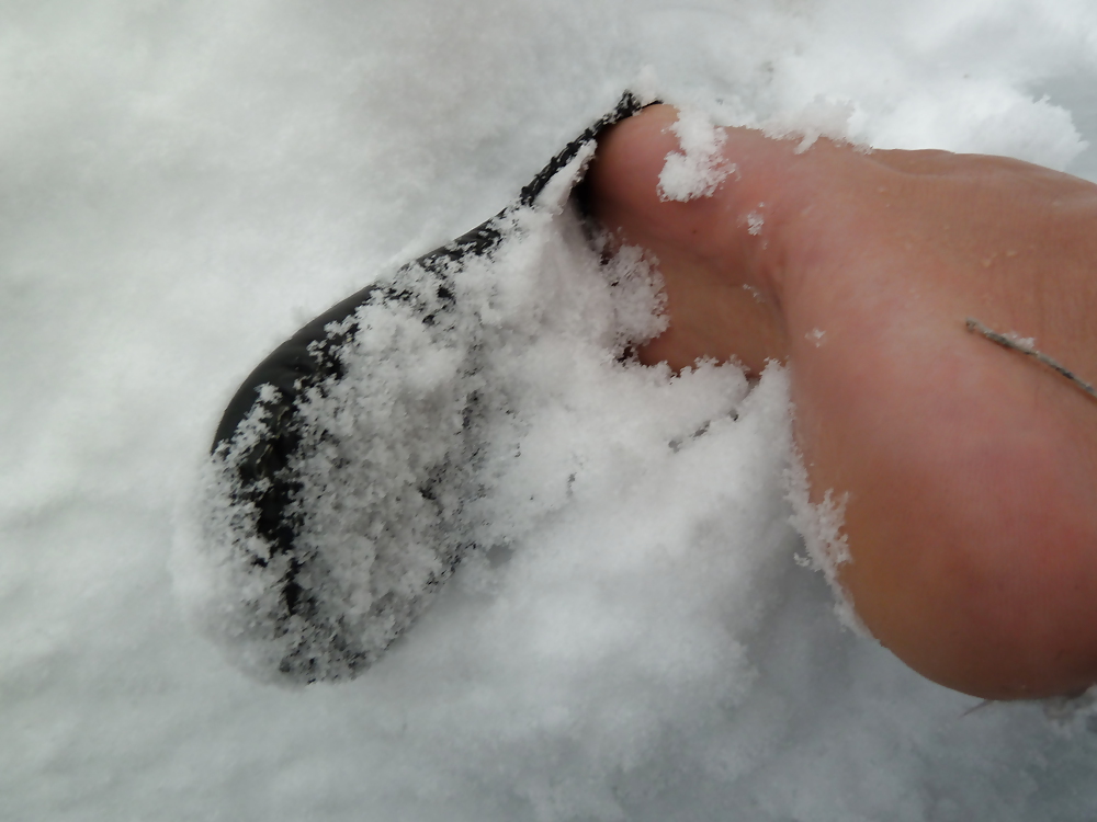 Porn image feet in snow