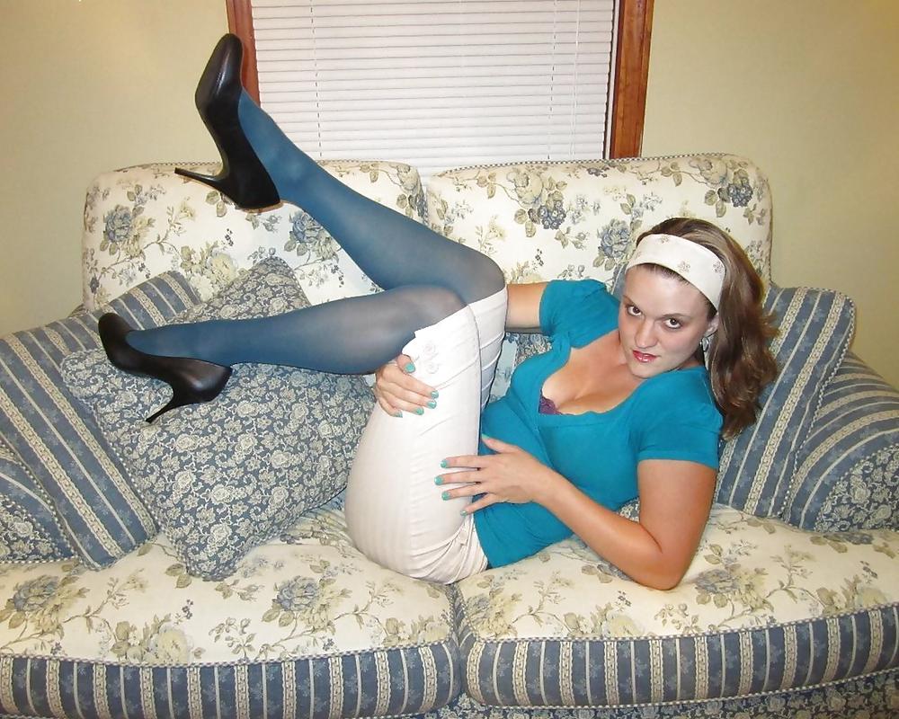 Porn image SEXY BUSTY IN PANTYHOSE