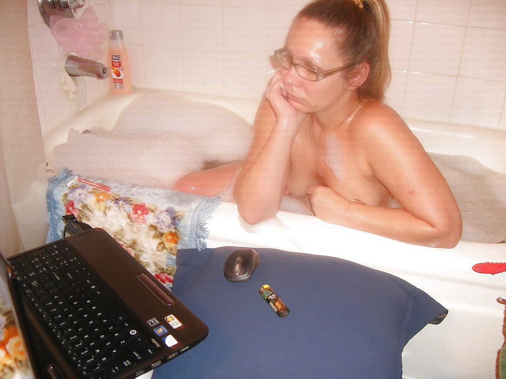 Porn image NEW PIC'S BATHTUB 12-18-2011