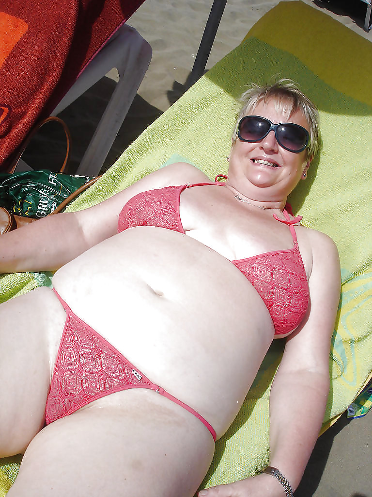 Porn image Swimsuits bikinis bras bbw mature dressed teen big huge - 44