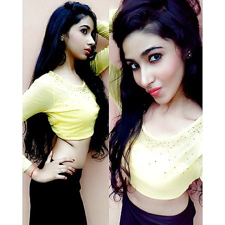 REAL Indian CLOTHED Indian Girl Mumbai Teen Hot