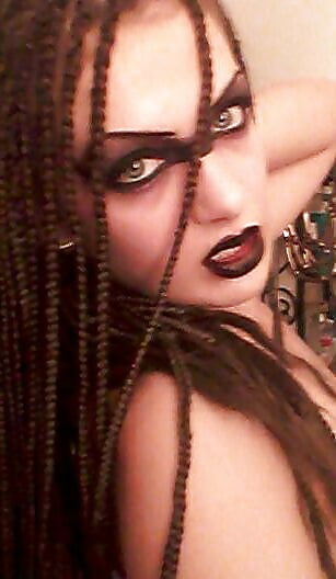 Porn image Exhibitionist Carmen Nadia