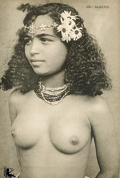 Porn image In the nude