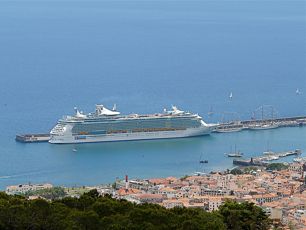 Porn image Independence of the Seas .   Canary Islands