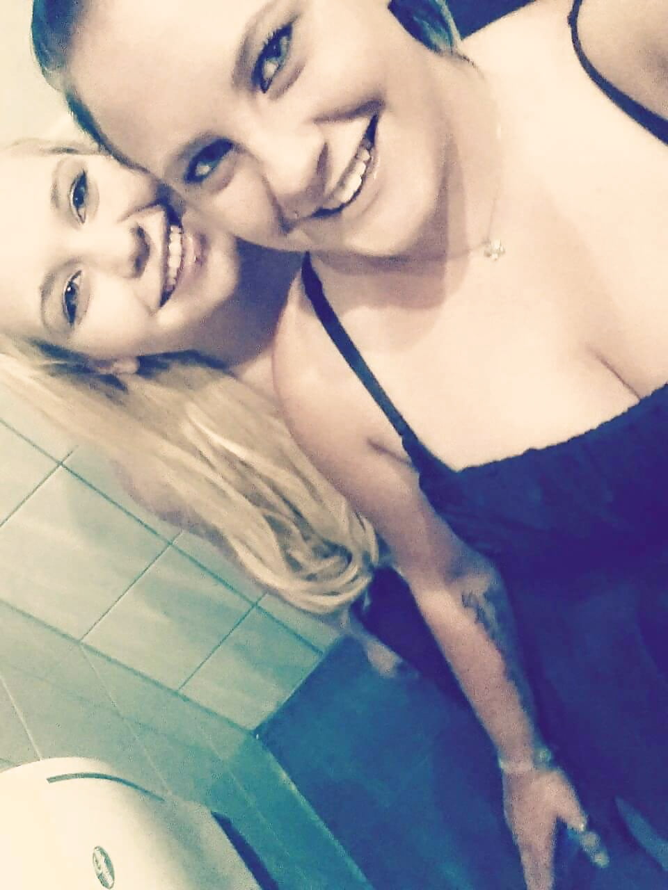 Porn image Wichsvorlage Angelika H. (Dicke Titten)