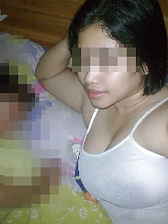 Porn image indonesia- milf berjilbab selfie bugil