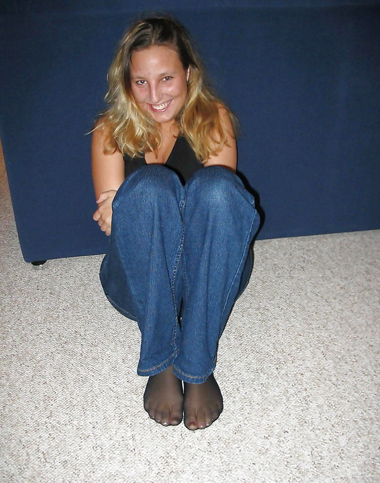 Porn image Nylon under Hose -