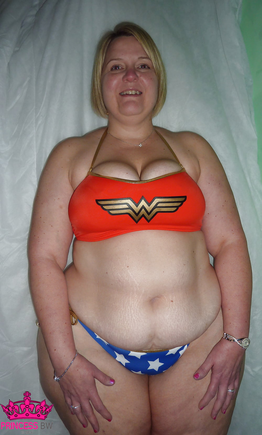 Porn image Princess BW - Wonderwoman Bikini Part 1