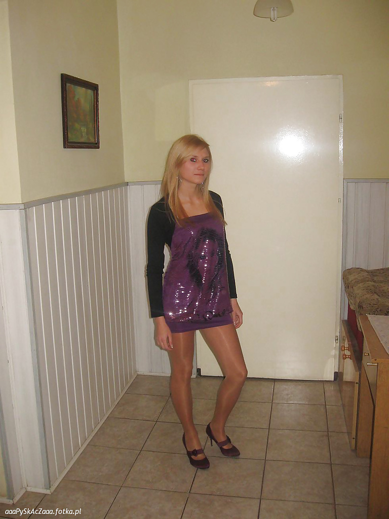 Porn image Nylon upskirt 47