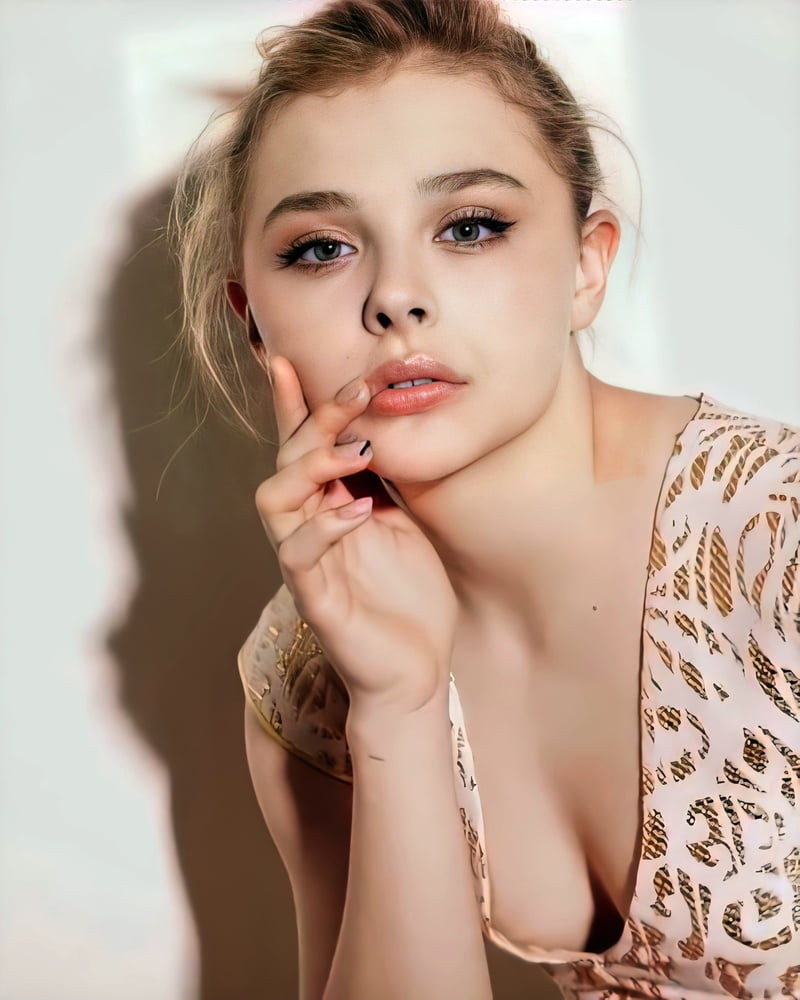 Sexy Chloe Moretz - 201 Photos 