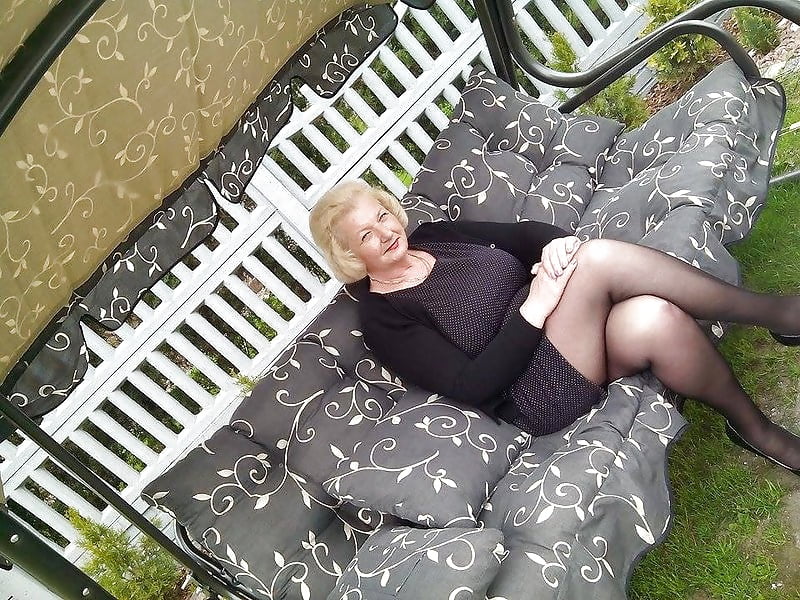 Porn image Beth - Sexy Granny