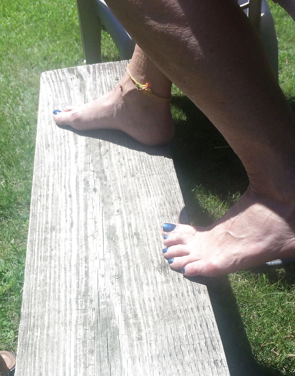 Porn image candid feet at cabin