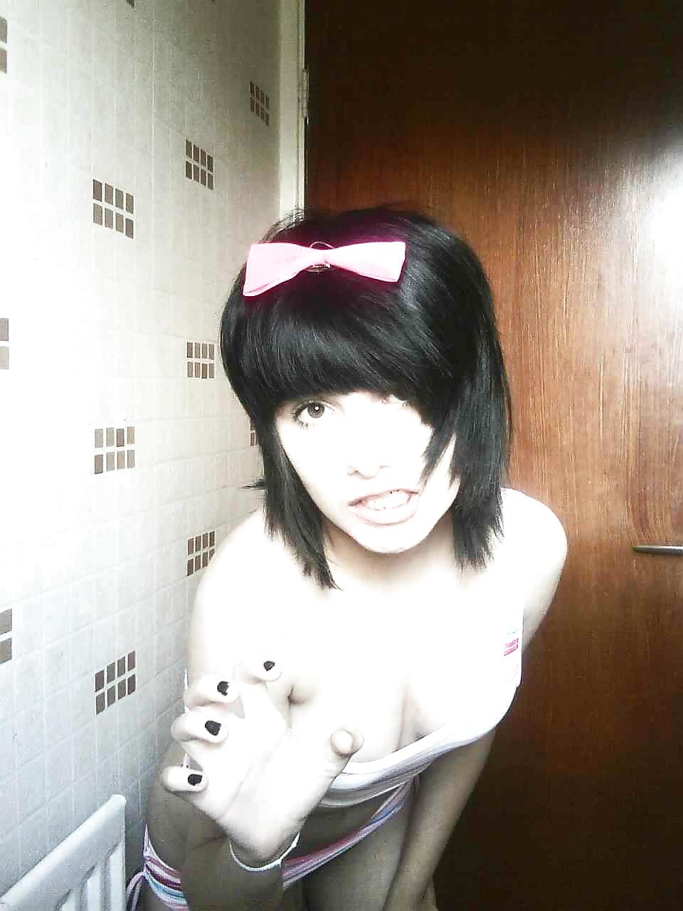 Porn image my collection 37 : little emo selfshot