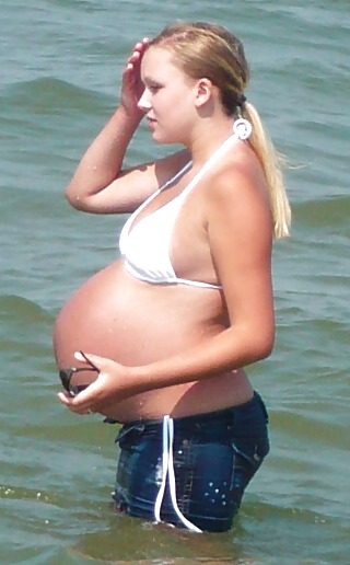 Porn image sexy pregnant girls (showing belly)