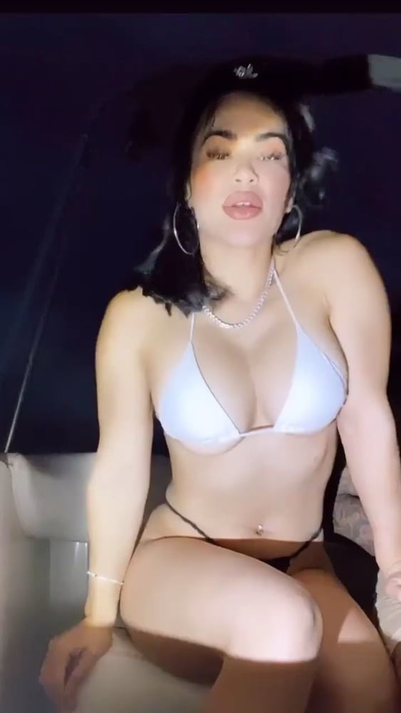 Rachael Ostovich- 70 Photos 