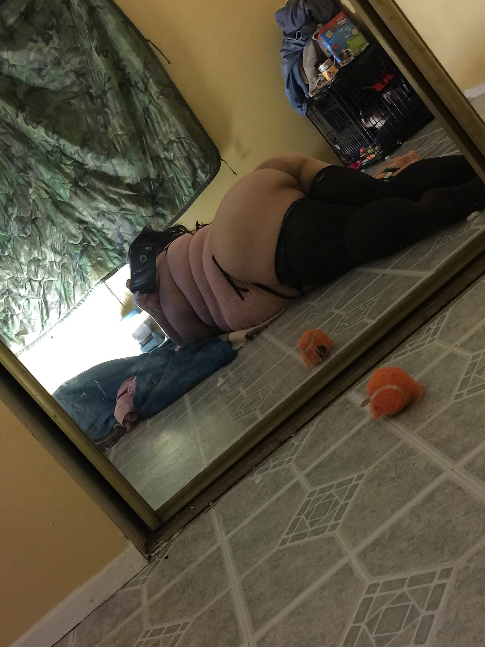 Porn image posing for daddy