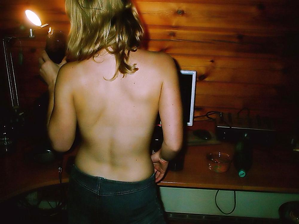 Porn image BLONDE AMATEUR IS HORNY