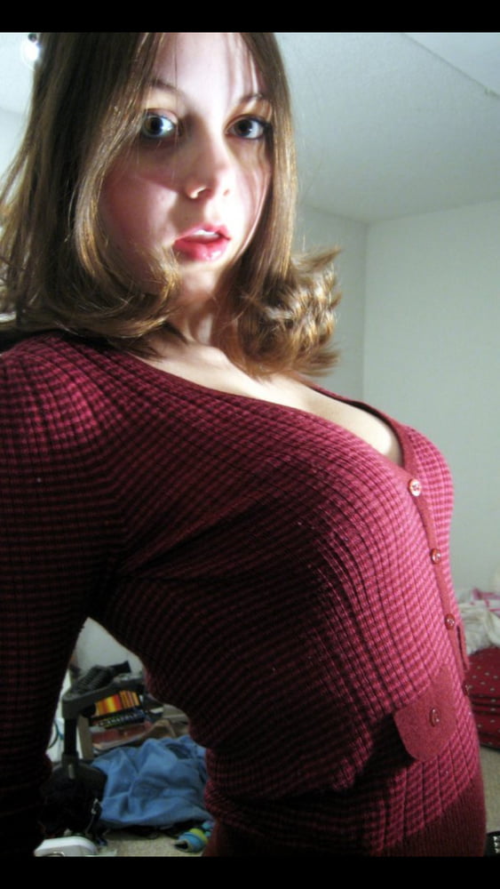 MEGA girls photo #345904852