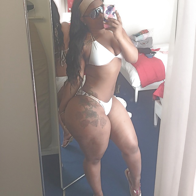 Porn image Black Women: Selfies 4