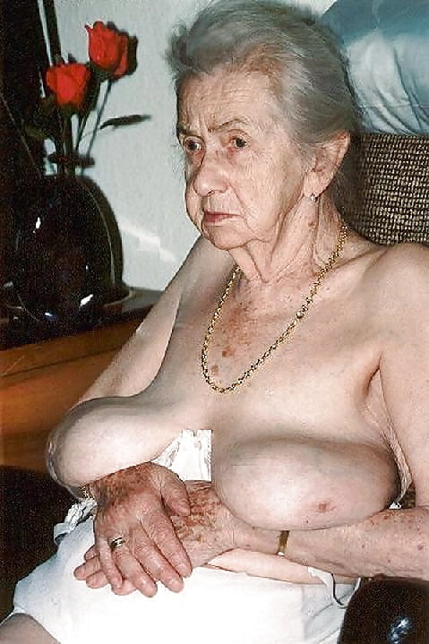 Porn image Meine geile Oma 2