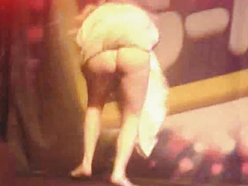 Porn image Lady Gaga strips NAKED on stage at London GAY nightclub