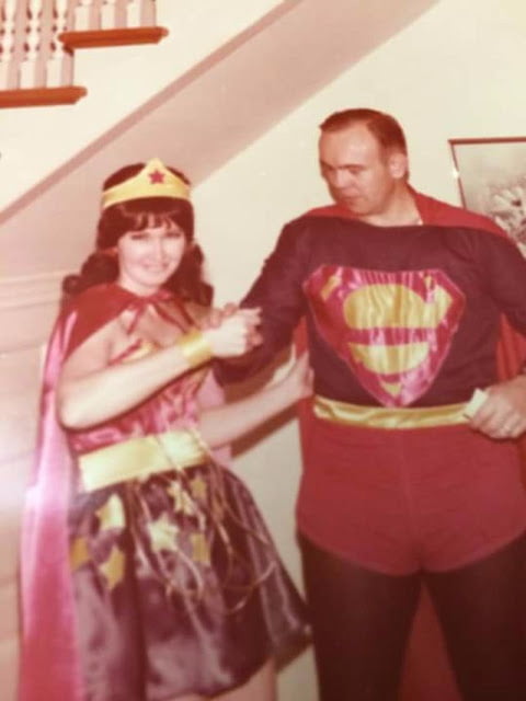 Women Rocking Wonder Woman Costumes in the Late 1970s and 19 - 10 Photos 