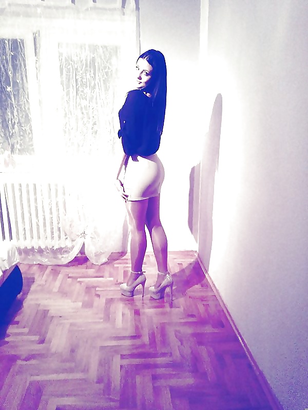 Porn image teens & Babes on tight dress