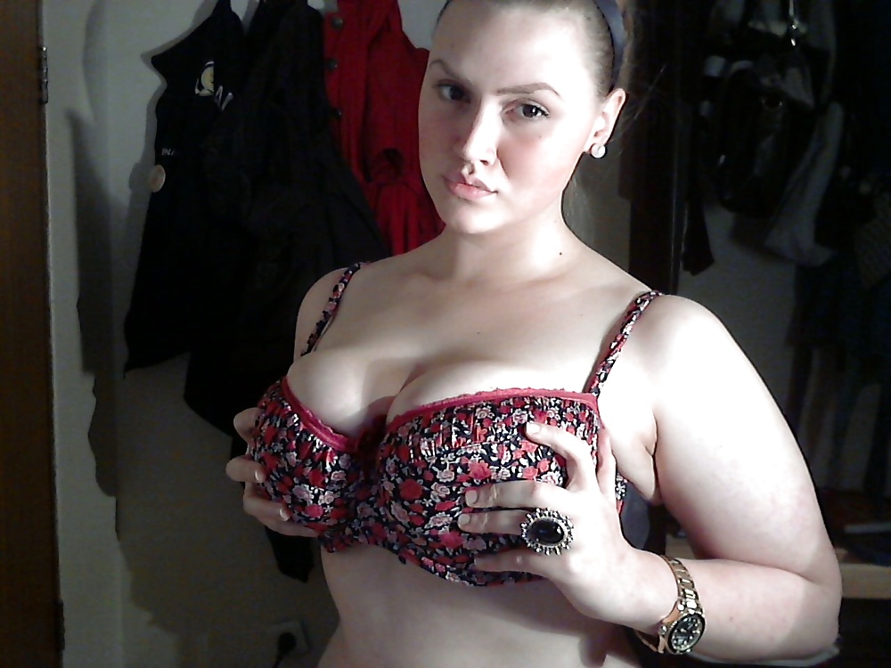 Porn image Busty blonde Chubby Teen