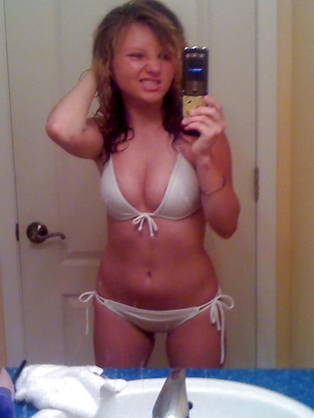 Porn image Young teen selfshots