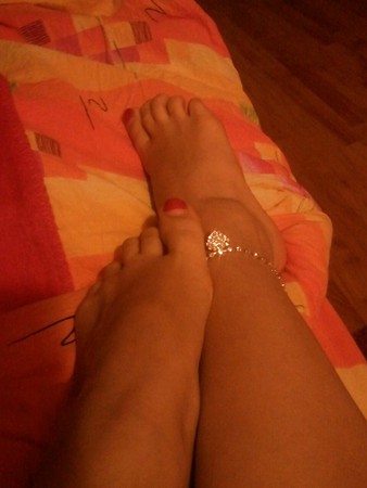 feet my girlfriend