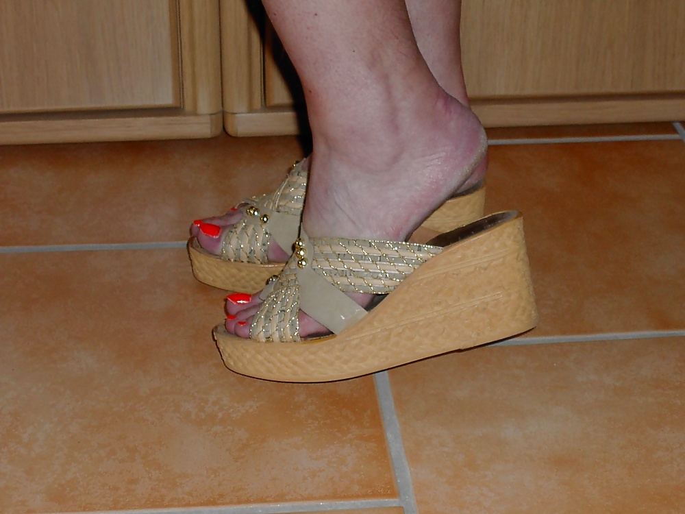 Porn image Nice Feet and High Heels and Toes Vol.5