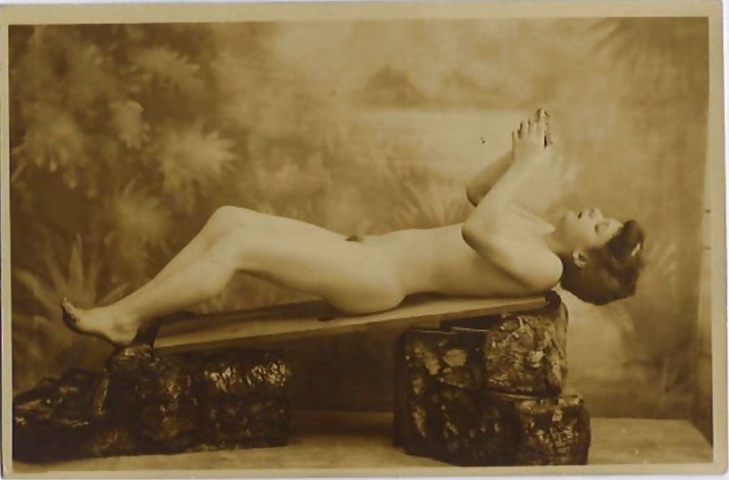 Porn image Vintage lady's & Posture-num-019
