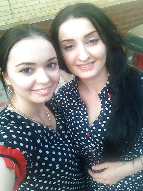 Porn image (This cunt loves to suck dick)