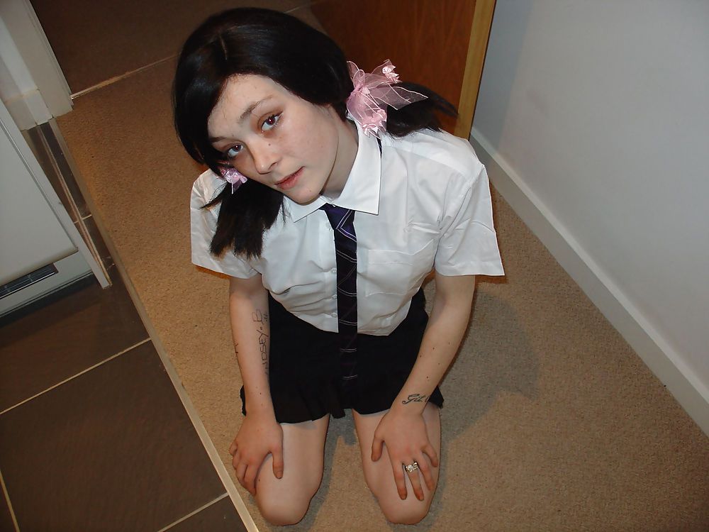 Porn image Slut ex dressed as school girl