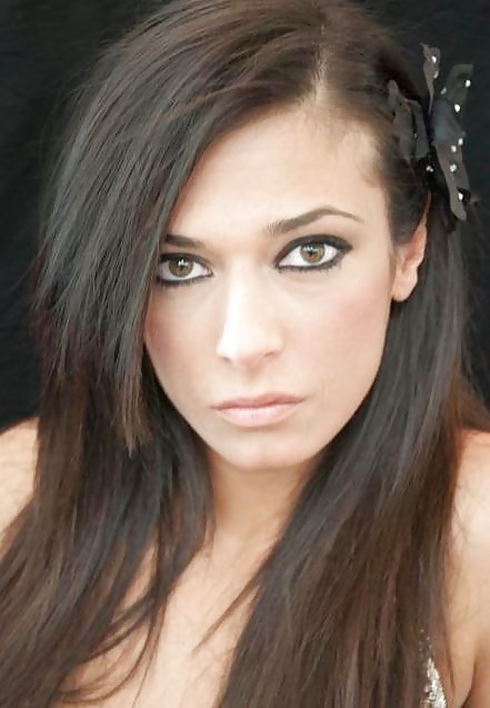 Porn image Jizz your load on these sluts 7