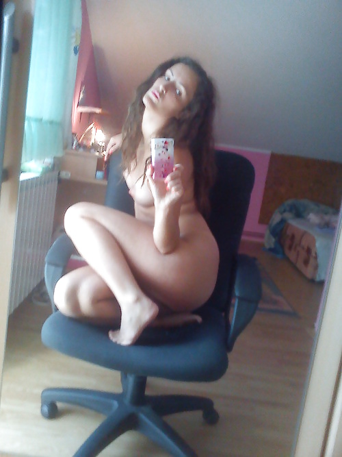Porn image Awesome Curly Hair Hottie