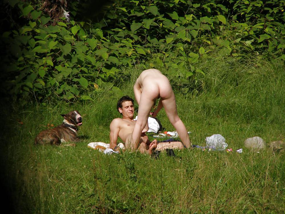 Porn image Dans le parc