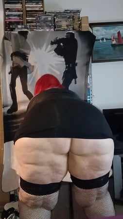 karcelyne striptease and blow job         