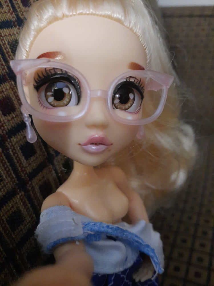 FailFix preppiPosh doll with glasses - 17 Photos 