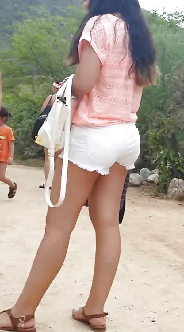 Porn image Voyeur streets of Mexico Candid girls and womans 22