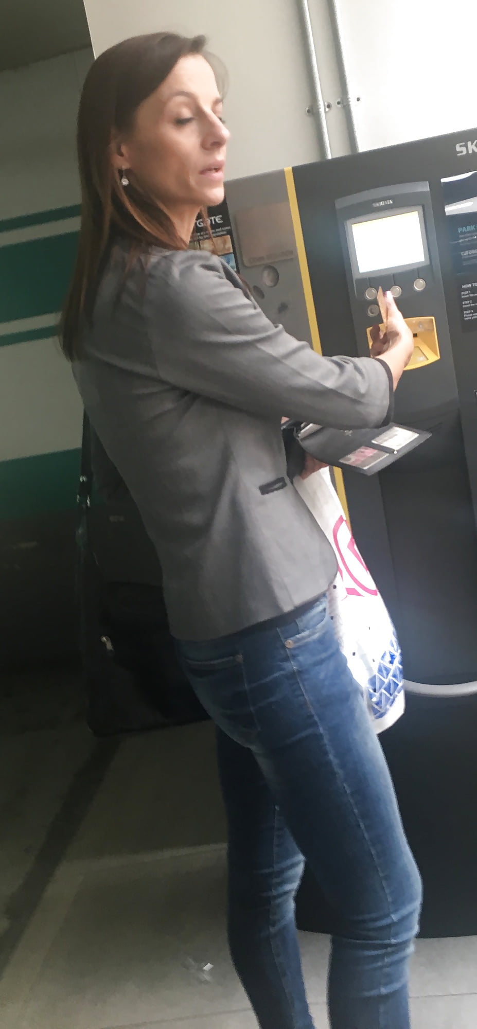Porn image Lovely skinny milf at the mall