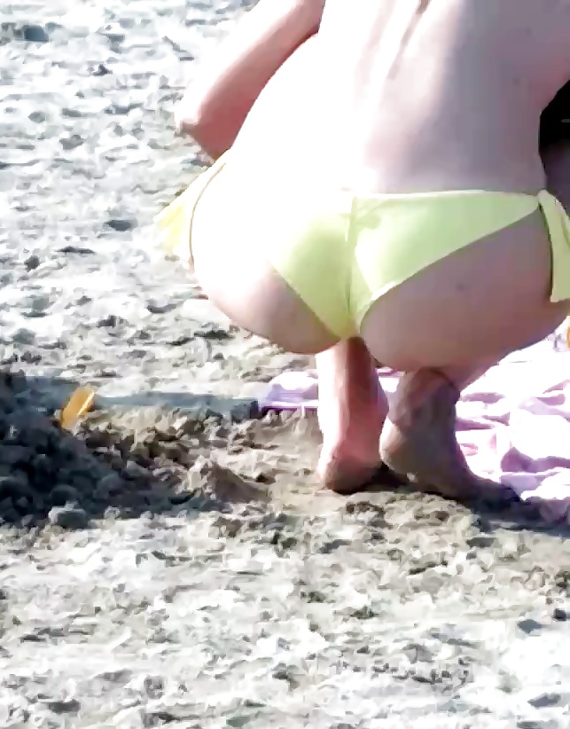 Porn image Hot Ass Beach Milf Voyeur