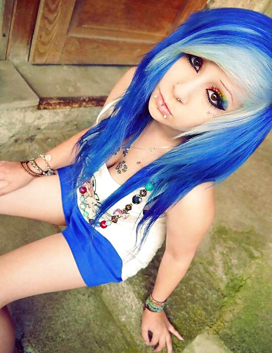 Porn image alternative,emo,tats