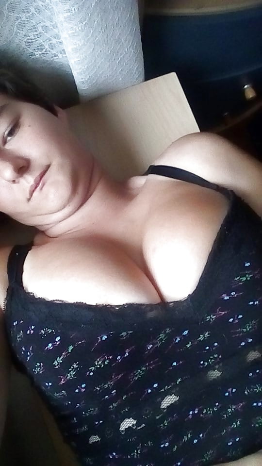 Porn image Bosnian girl Anela (Nela)