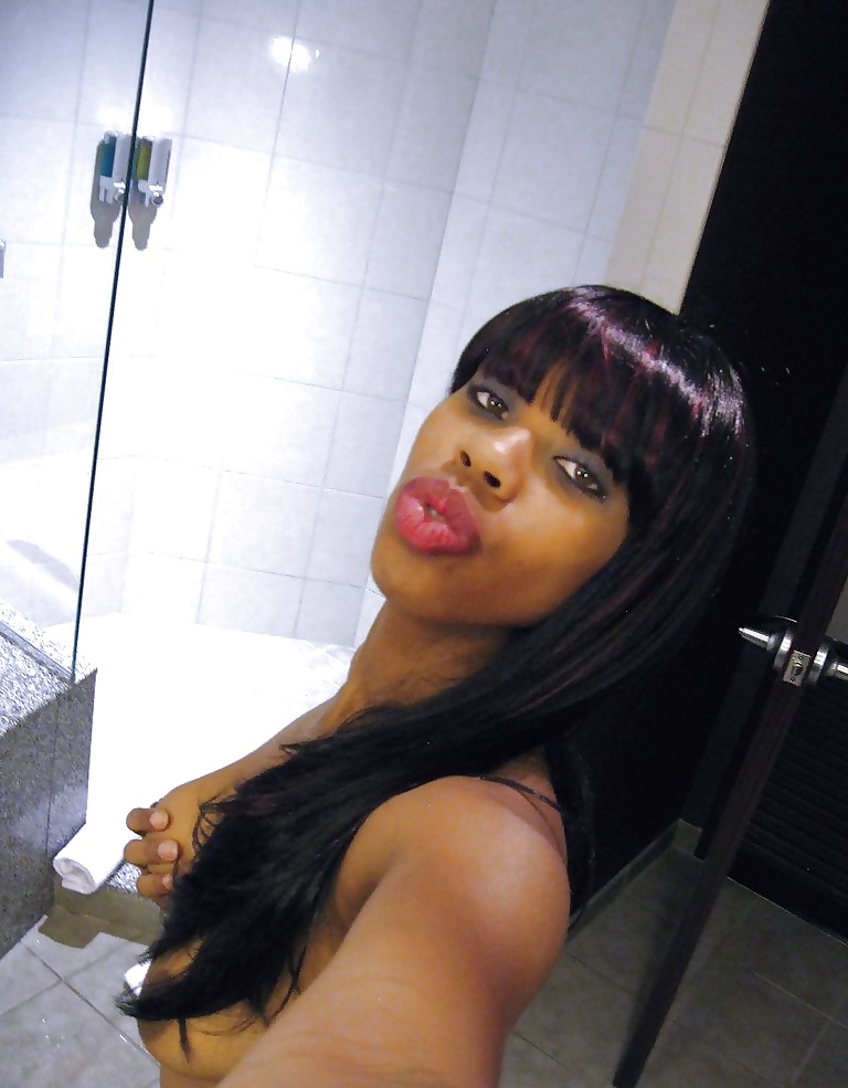 Porn image SMOKING HOT SELFIES 7